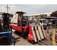 Máy gặt lúa liên hợp Yanmar GC561