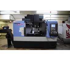 Máy gia công trung tâm phay Doosan DNM 500 II