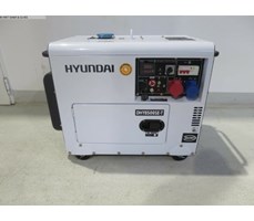 Máy phát điện 6Kw – 6.9Kw chạy dầu diesel Hyundai DHY8500SE-T vỏ chống ồn, đề nổ
