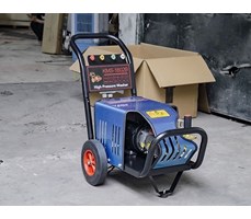 Máy rửa xe chuyên nghiệp Kumisai KMS-1802B
