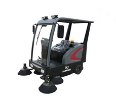 Xe quét rác công nghiệp ngồi lái Kumisai KMS-1800E