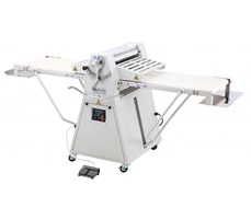 Máy cán bột (dạng có chân) CCFM CR-306