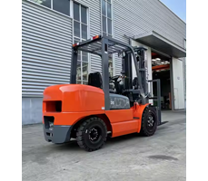 Xe nâng 3 tấn Kusami KSM30