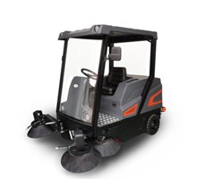 Xe Quét Rác Ngồi Lái Traveler