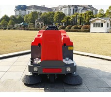 Xe quét rác hút bụi ngồi lái RS1500