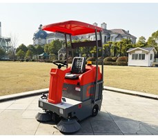 Xe quét rác hút bụi ngồi lái RS1100