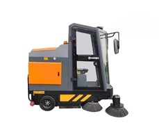 Xe quét hút bụi ngồi lái Chancee U190CAR