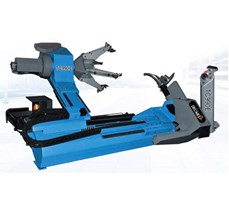 Máy ra vào lốp xe tải xe công trình TC990E