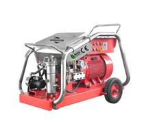Máy làm sạch siêu áp suất cao dùng cho tàu biển, áp suất 22000 Psi Kolner
