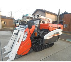 Máy gặt lúa mini lấy rơm Kubota ER320