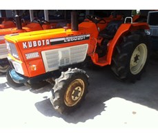 Máy cày Kubota L2602DT 4WD