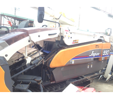 Máy gặt đập liên hợp Iseki Japan 590