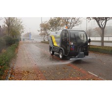 Xe vệ sinh đường phố ngồi lái Baiyi BY-C15