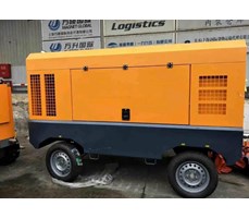 Máy nén khí trục vít cao 300 Psi Piston 5150kg Trọng lượng