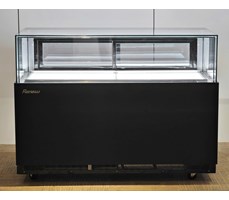 Tủ trưng bày bánh kính vuông Renew RNB1800-1RD