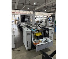 Máy định vị hộp cứng bìa cứng (Kèm băng tải bồi, kiểm soát nồng độ keo) HM-700M4