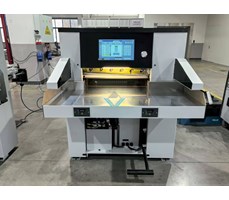 Máy cắt giấy khổ nhỏ 670mm HPM66YS16