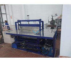  Máy gấp ép vuông gáy vở học sinh GKV-560A