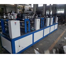 Máy sản xuất thanh nẹp hình chữ U USF-M4 