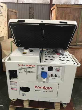 Máy phát điện xăng Bamboo BmB 12000GP