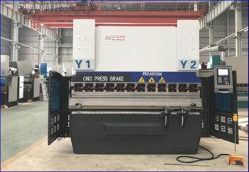 Máy chấn tôn CNC 1000T/10000