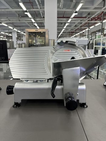 Máy cắt thịt công nghiệp Primo 