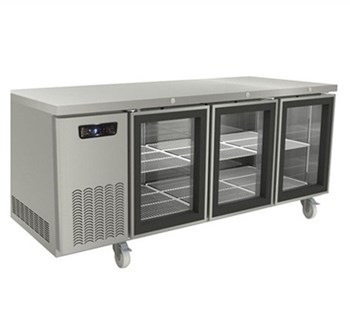 Bàn mát inox 3 cánh kính Sanden Intercool SCR3-1806CR 1M8