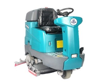 Máy chà sàn ngồi lái Kumisai KMS D9X