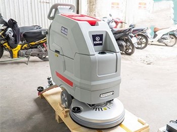 Máy chà sàn công nghiệp liên hợp Kumisai KMS 68B