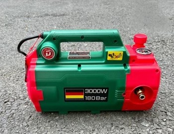 Máy rửa xe chỉnh áp 3000W Dekton DK-CWR3001Plus