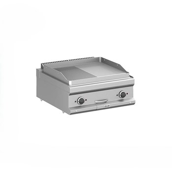 Bếp chiên bề mặt dùng điện 1/2 mặt phẳng trơn, 1/2 mặt phẳng sọc , được mạ crôm, đặt bàn MFTE77TLR