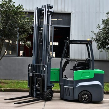 Xe nâng khớp nối ngồi lái Kusami KSM-2T