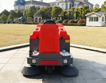 Xe quét rác hút bụi ngồi lái RS1500