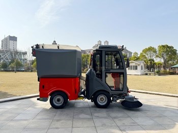 Xe quét rác hút bụi đô thị RCX-1800F