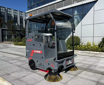 Xe quét rác ngồi lái SHUNREN YX-16A