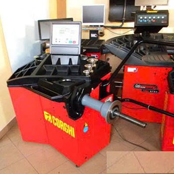 Thiết bị cân bằng động vị tính với thước đo tự động EM 7440