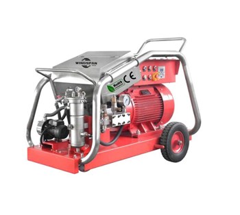 Máy làm sạch siêu áp suất cao dùng cho tàu biển, áp suất 22000 Psi Kolner