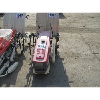 Máy cấy lúa dắt tay Yanmar YP250