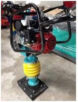 Máy đầm cóc Honda HCD 100