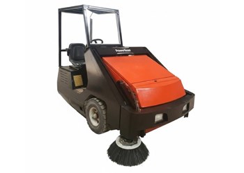 Xe quét công nghiệp chạy dầu PowerBoss 9X