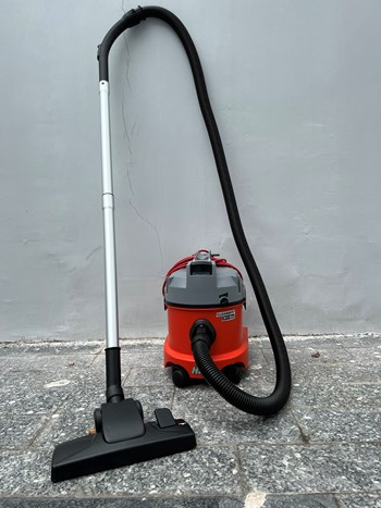 Máy Hút Bụi Khô Hako Cleanserv S11 