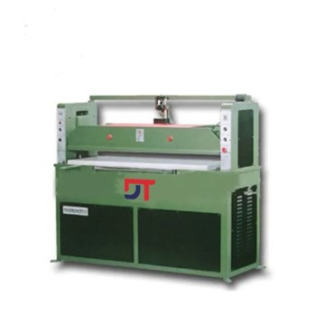Máy cắt mặt phẳng bông cách âm ô tô thủy lực 4 trục