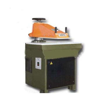 Máy cắt cánh tay thủy lực
