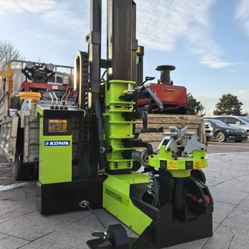 Máy ra vào lốp xe tải đa năng, lắp trên xe lưu động K1300M 