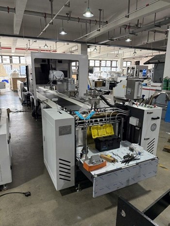 Máy định vị hộp cứng bìa cứng (Kèm băng tải bồi, kiểm soát nồng độ keo) HM-700M4