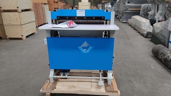 Máy đục lỗ lò xo (Làm lịch lò xo – sổ lò xo) CK-620