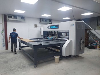 Máy bổ chạp bán tự động (Cắt khe thùng carton) BCC- 2400/2800 