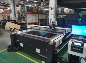 Máy cắt tấm tổ ong lập trình CNC AOL-1625PROCUT 