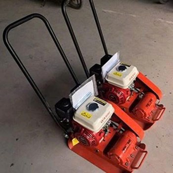 Máy đầm bàn Honda – PC60