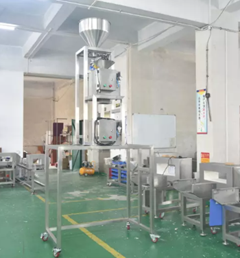 Máy dò kim loại rơi tự do bằng trọng lực, dùng cho bột gạo.